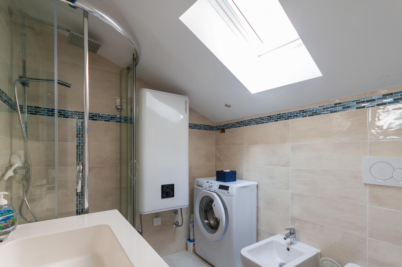 Blue Sea By Locap Group Apartma